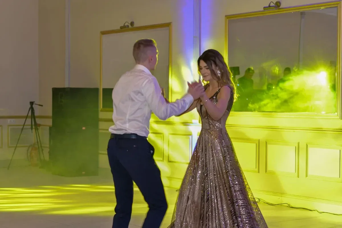 Maturzyści "Ekonomika" bawili się na studniówce (zdjęcia, wideo)