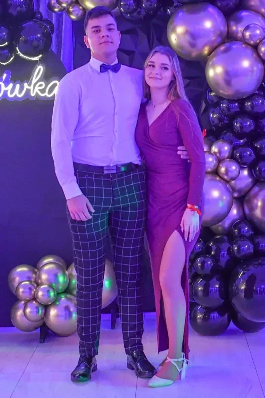 Maturzyści "Ekonomika" bawili się na studniówce (zdjęcia, wideo)