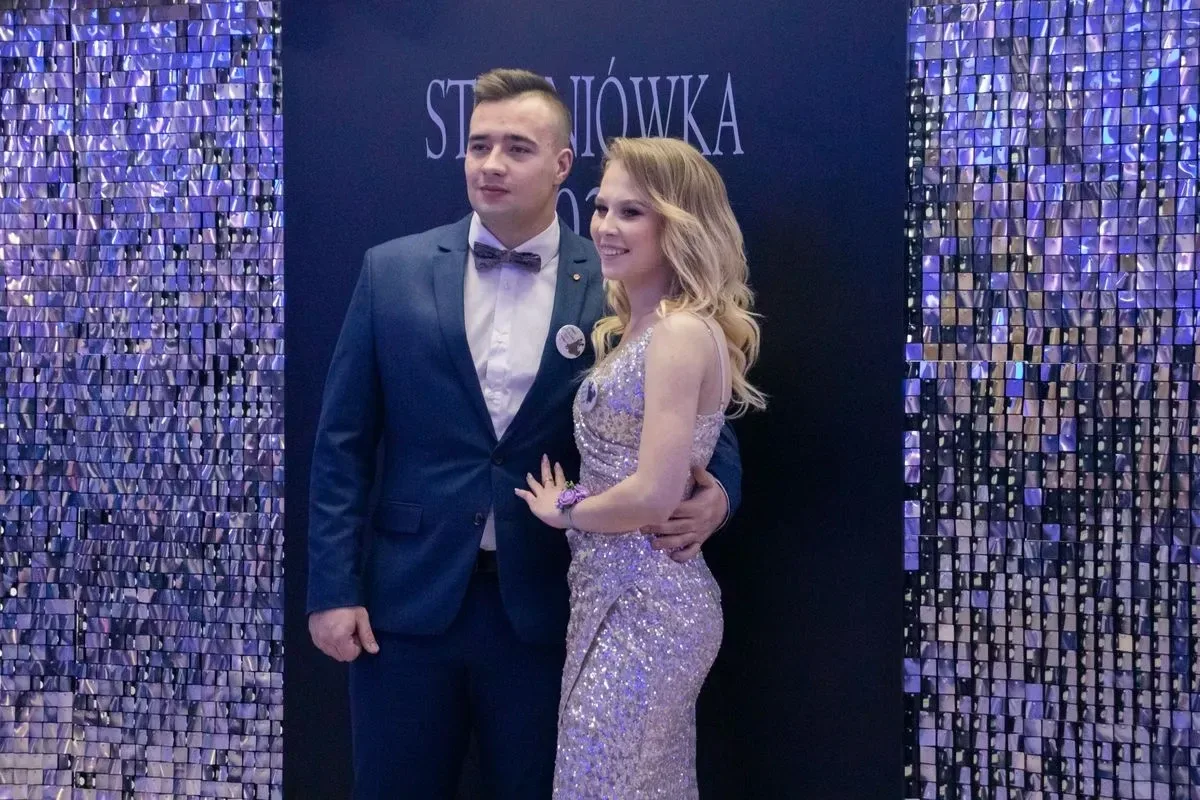 Maturzyści z ZSCKR w Starym Lubiejewie świętowali swój bal w "Euforii" (zdjęcia, wideo)