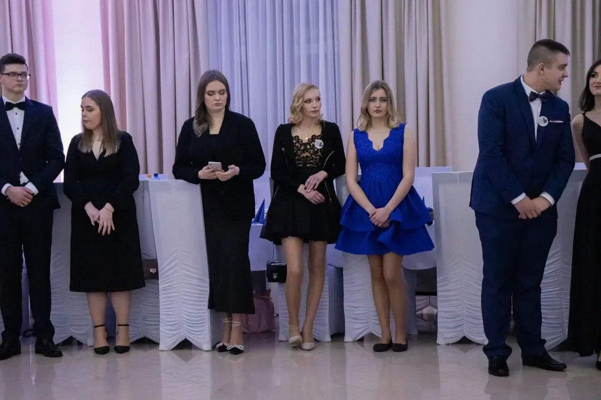 Maturzyści z ZSCKR w Starym Lubiejewie świętowali swój bal w "Euforii" (zdjęcia, wideo)