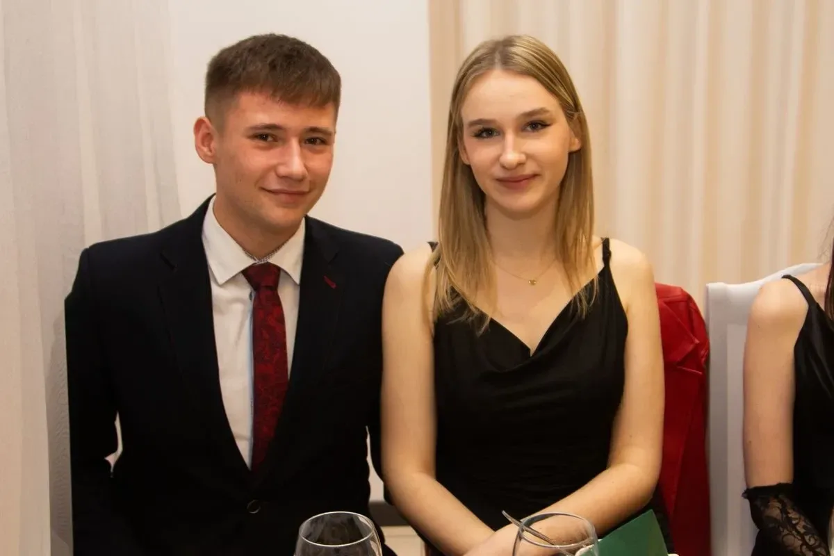 Studniówka Liceum Ogólnokształcącego im. Mikołaja Kopernika w Ostrowi Mazowieckiej! (zdjęcia, wideo)