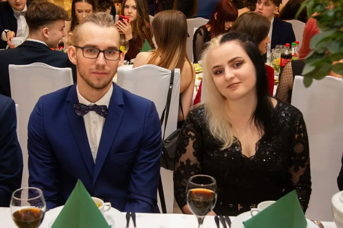 Studniówka Liceum Ogólnokształcącego im. Mikołaja Kopernika w Ostrowi Mazowieckiej! (zdjęcia, wideo)