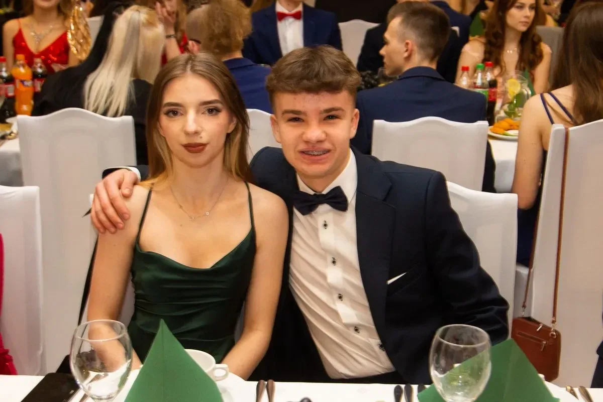 Studniówka Liceum Ogólnokształcącego im. Mikołaja Kopernika w Ostrowi Mazowieckiej! (zdjęcia, wideo)