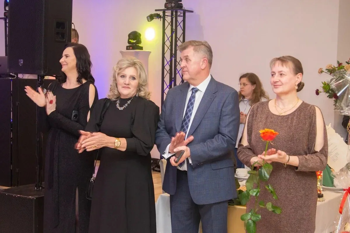 Studniówka Liceum Ogólnokształcącego im. Mikołaja Kopernika w Ostrowi Mazowieckiej! (zdjęcia, wideo)