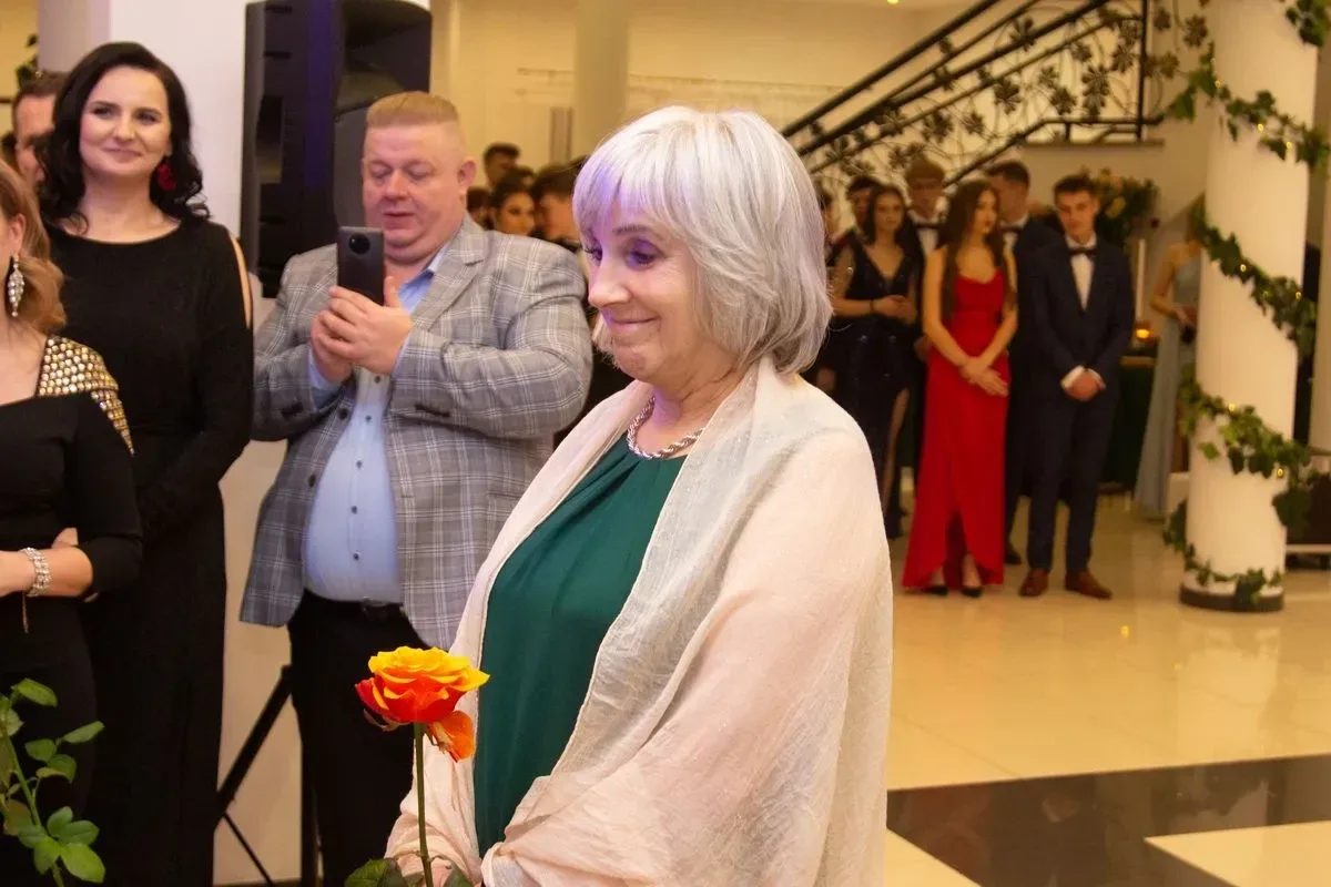 Studniówka Liceum Ogólnokształcącego im. Mikołaja Kopernika w Ostrowi Mazowieckiej! (zdjęcia, wideo)