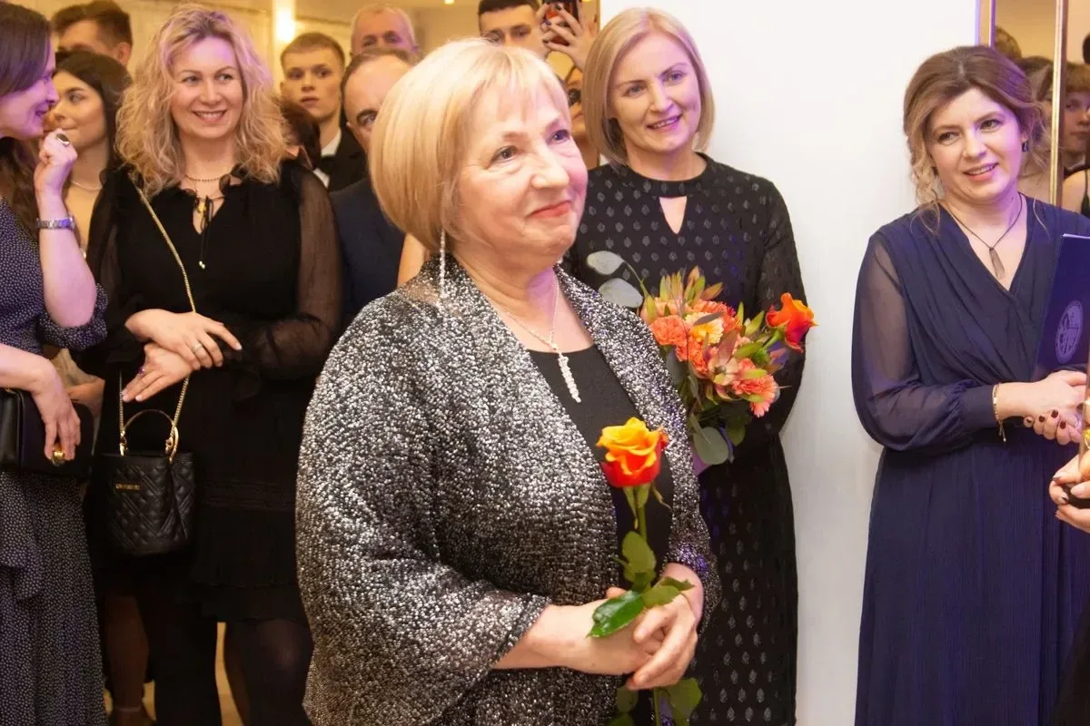 Studniówka Liceum Ogólnokształcącego im. Mikołaja Kopernika w Ostrowi Mazowieckiej! (zdjęcia, wideo)