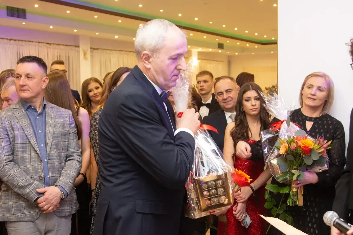 Studniówka Liceum Ogólnokształcącego im. Mikołaja Kopernika w Ostrowi Mazowieckiej! (zdjęcia, wideo)
