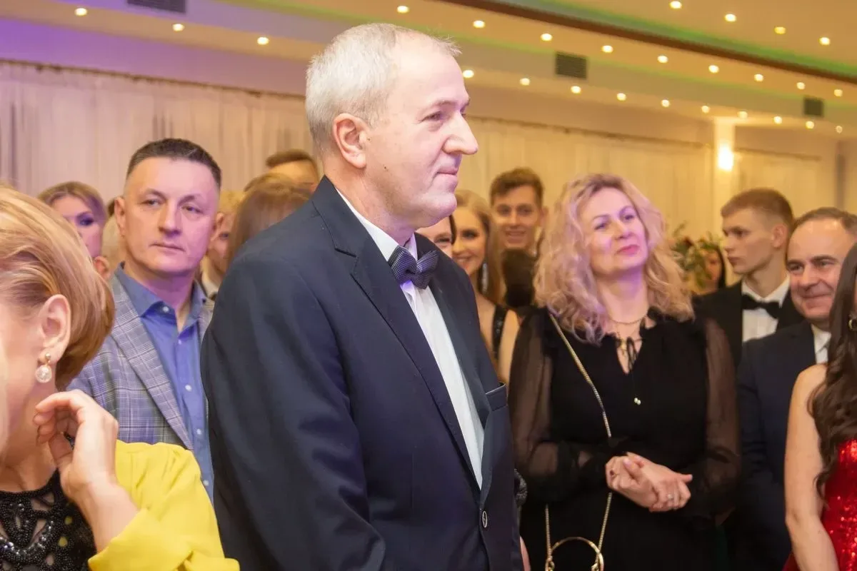 Studniówka Liceum Ogólnokształcącego im. Mikołaja Kopernika w Ostrowi Mazowieckiej! (zdjęcia, wideo)