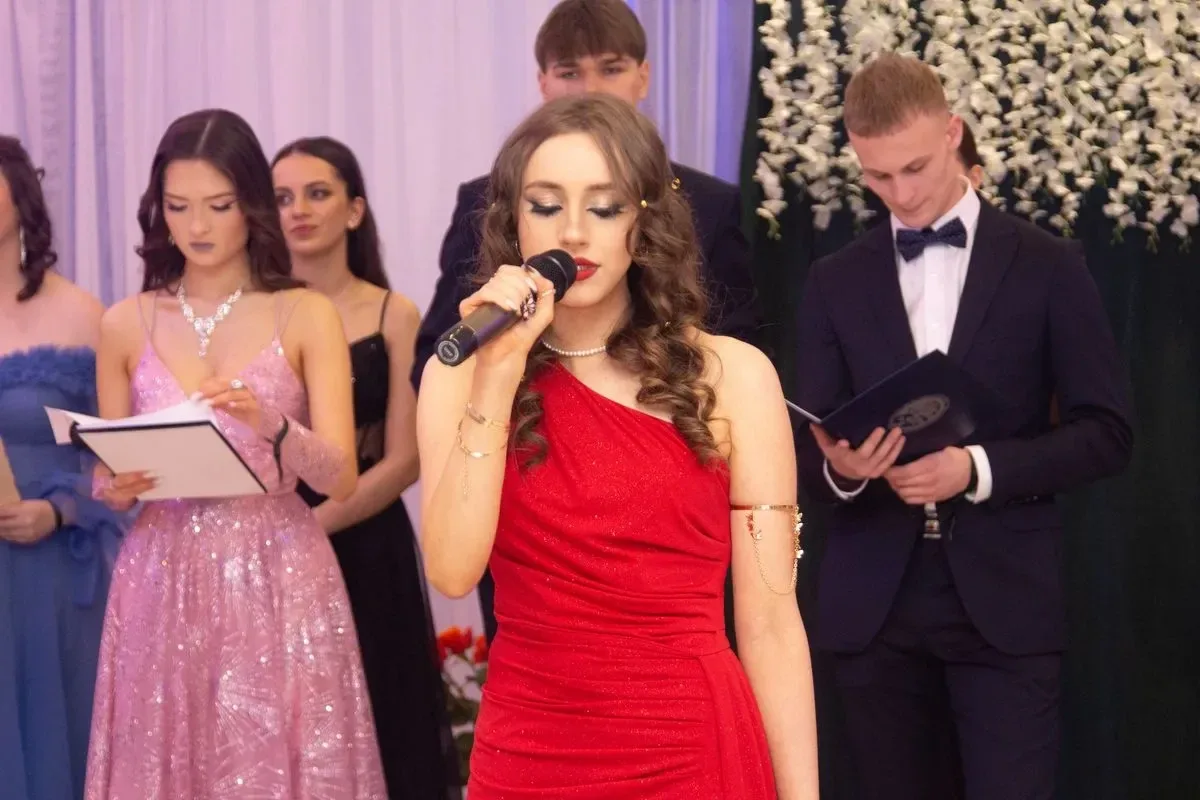 Studniówka Liceum Ogólnokształcącego im. Mikołaja Kopernika w Ostrowi Mazowieckiej! (zdjęcia, wideo)