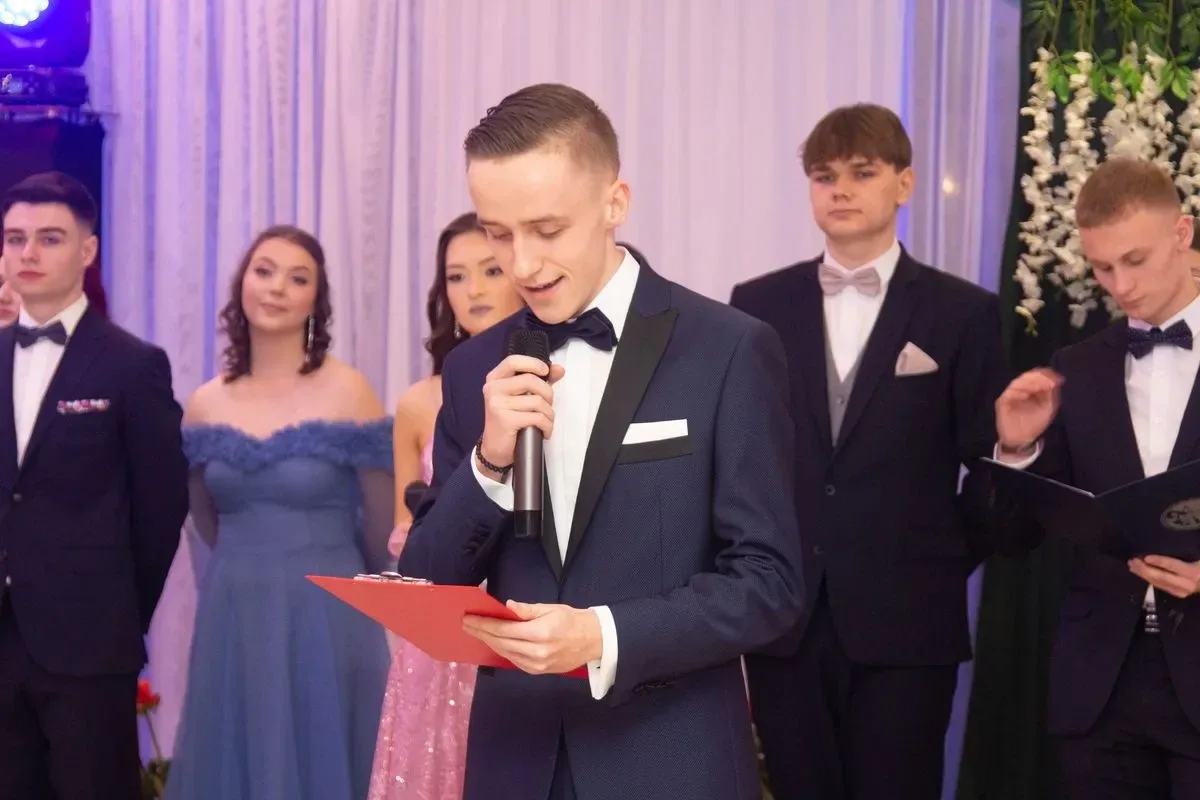 Studniówka Liceum Ogólnokształcącego im. Mikołaja Kopernika w Ostrowi Mazowieckiej! (zdjęcia, wideo)