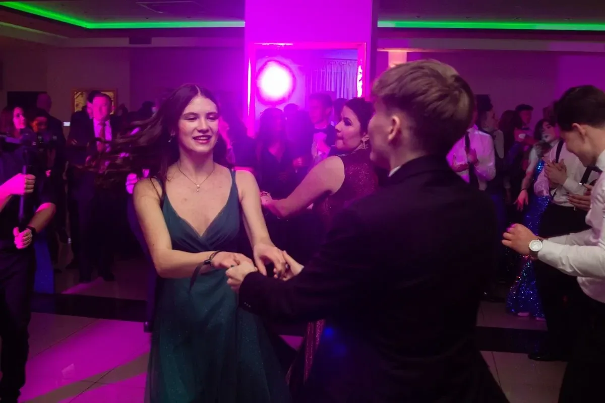 Studniówka Liceum Ogólnokształcącego im. Mikołaja Kopernika w Ostrowi Mazowieckiej! (zdjęcia, wideo)