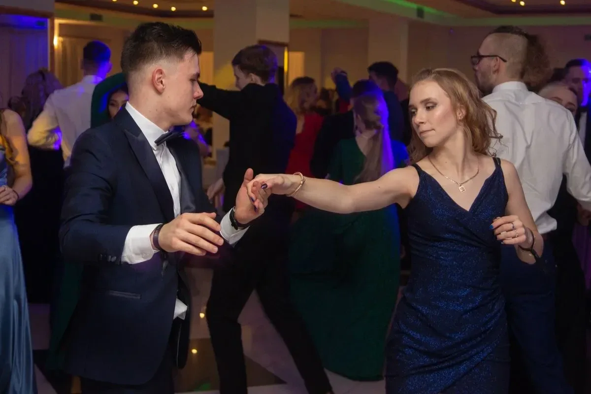 Studniówka Liceum Ogólnokształcącego im. Mikołaja Kopernika w Ostrowi Mazowieckiej! (zdjęcia, wideo)