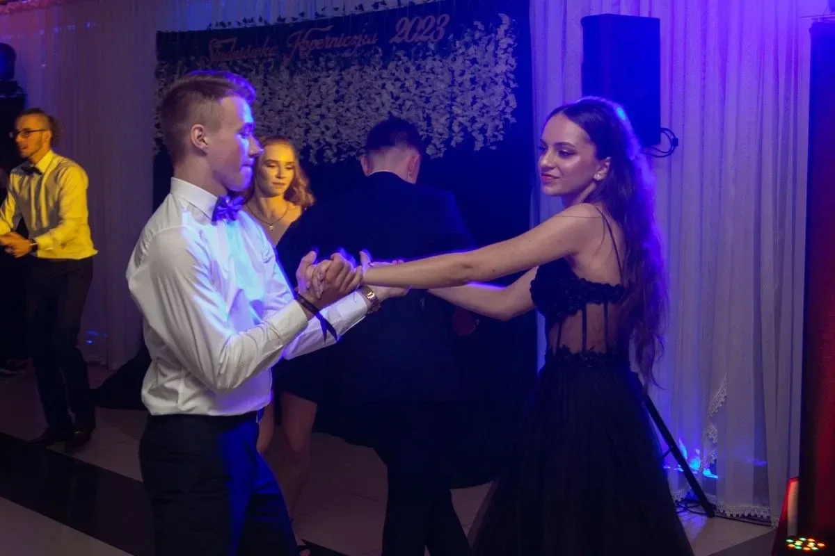 Studniówka Liceum Ogólnokształcącego im. Mikołaja Kopernika w Ostrowi Mazowieckiej! (zdjęcia, wideo)