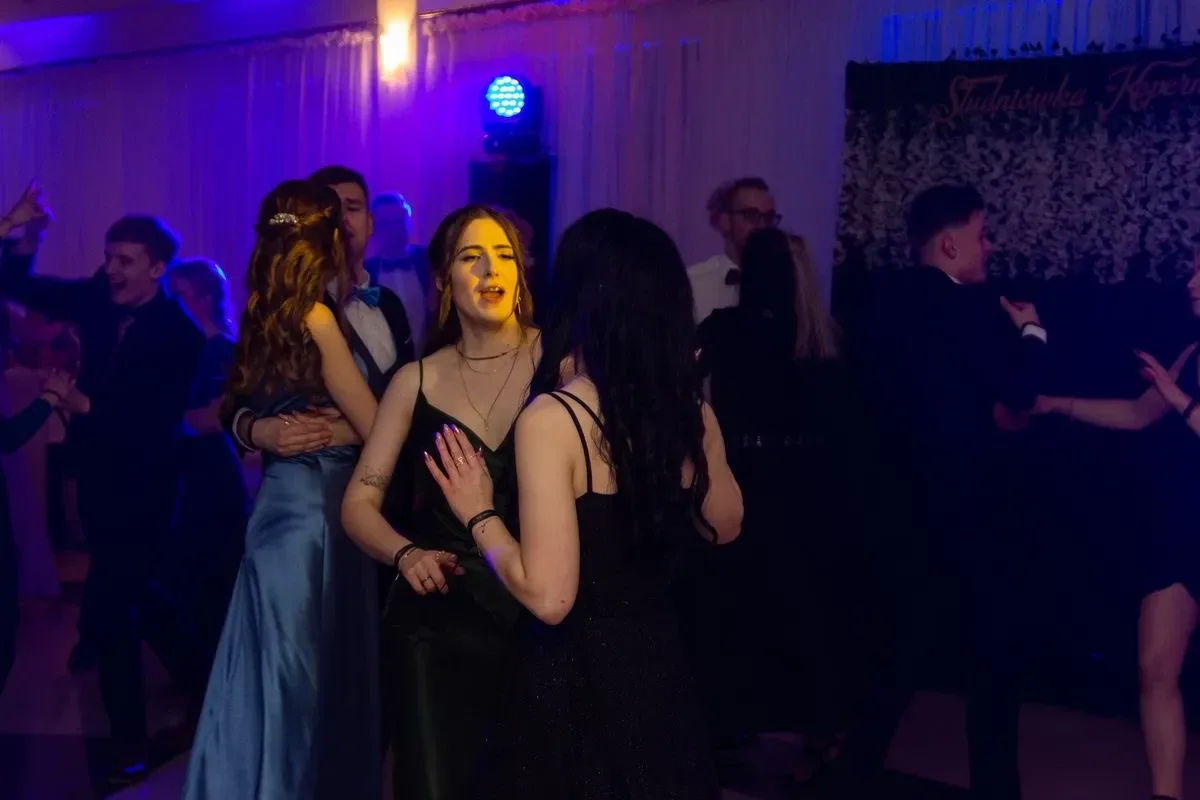 Studniówka Liceum Ogólnokształcącego im. Mikołaja Kopernika w Ostrowi Mazowieckiej! (zdjęcia, wideo)