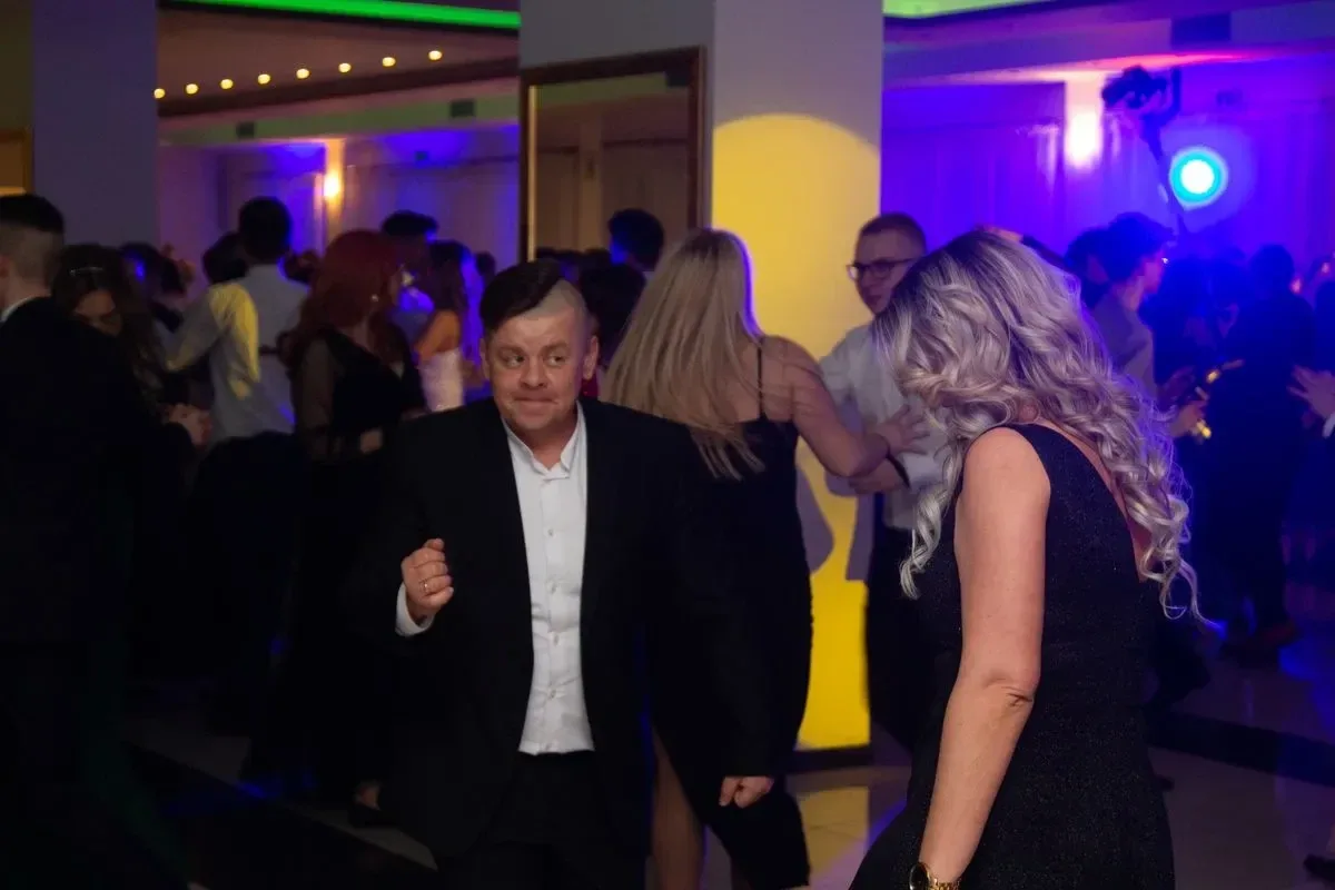 Studniówka Liceum Ogólnokształcącego im. Mikołaja Kopernika w Ostrowi Mazowieckiej! (zdjęcia, wideo)
