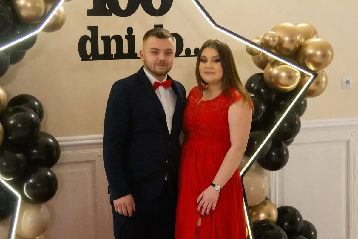 Studniówka maturzystów z Zespołu Szkół im. Stanisława Staszica w Małkini Górnej! (zdjęcia, wideo)