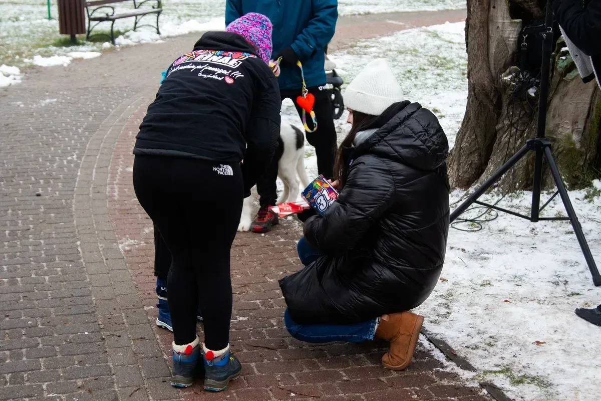 Kwesta po mieście i licytacje stacjonarne podczas 31. Finału WOŚP w Ostrowi Mazowieckiej (zdjęcia)
