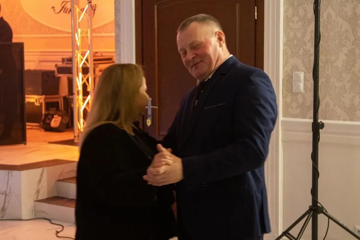 Studniówka maturzystów z Zespołu Szkół im. Stanisława Staszica w Małkini Górnej! (zdjęcia, wideo)