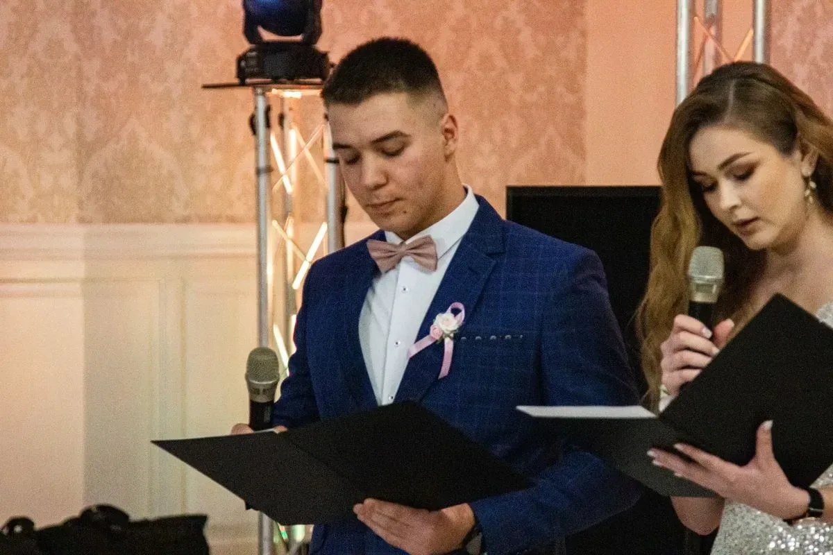 Studniówka maturzystów z Zespołu Szkół im. Stanisława Staszica w Małkini Górnej! (zdjęcia, wideo)