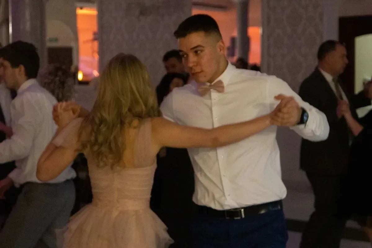 Studniówka maturzystów z Zespołu Szkół im. Stanisława Staszica w Małkini Górnej! (zdjęcia, wideo)