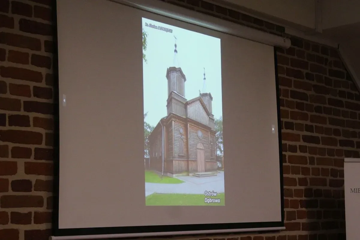 Spotkanie z Andrzejem Mierzwińskim w Miejskiej Bibliotece Publicznej w Ostrowi Mazowieckiej! (zdjęcia)