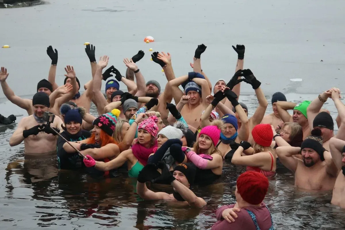 Finał WOŚP na sportowo! Ostrów Biega i Morstrowiaki przyłączyły się do pomocy aktywnie (zdjęcia)