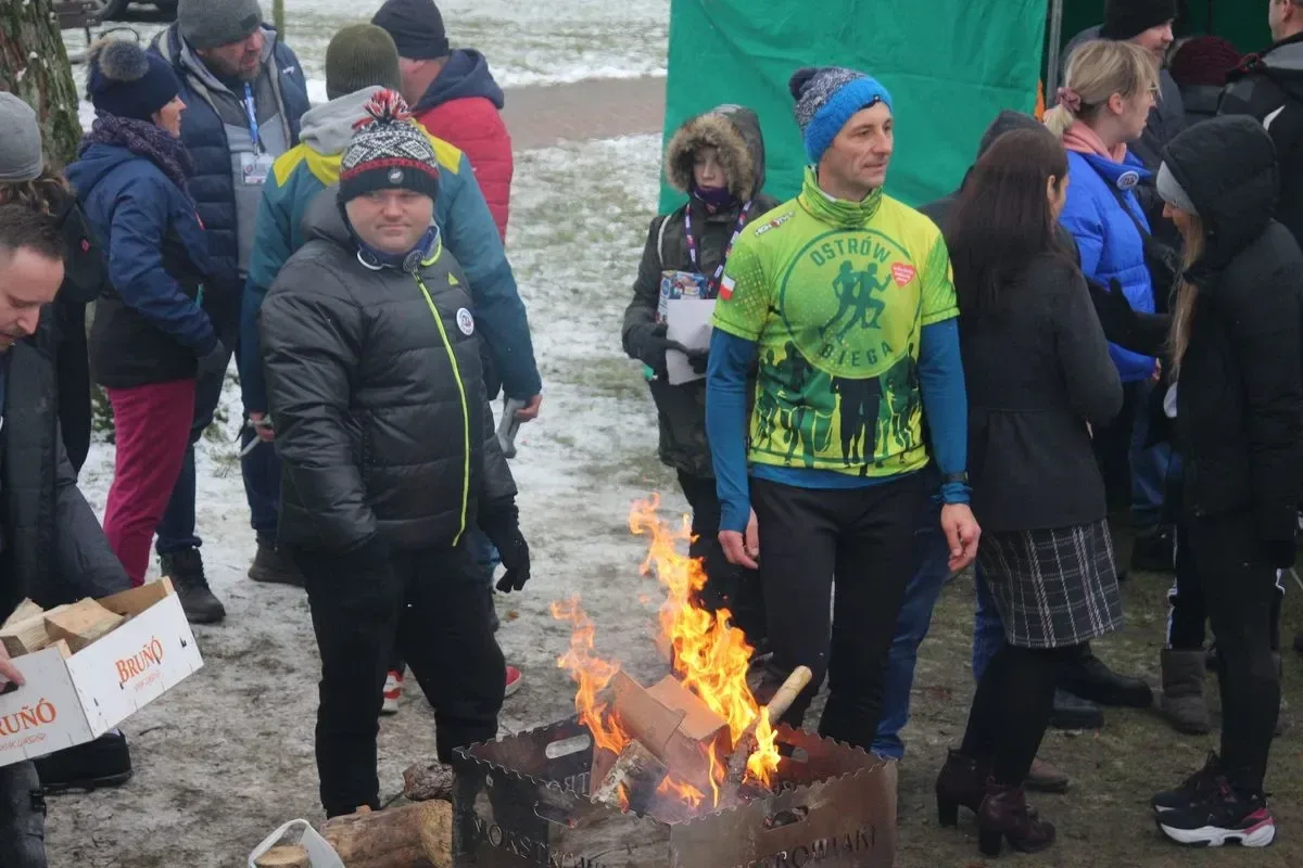 Finał WOŚP na sportowo! Ostrów Biega i Morstrowiaki przyłączyły się do pomocy aktywnie (zdjęcia)