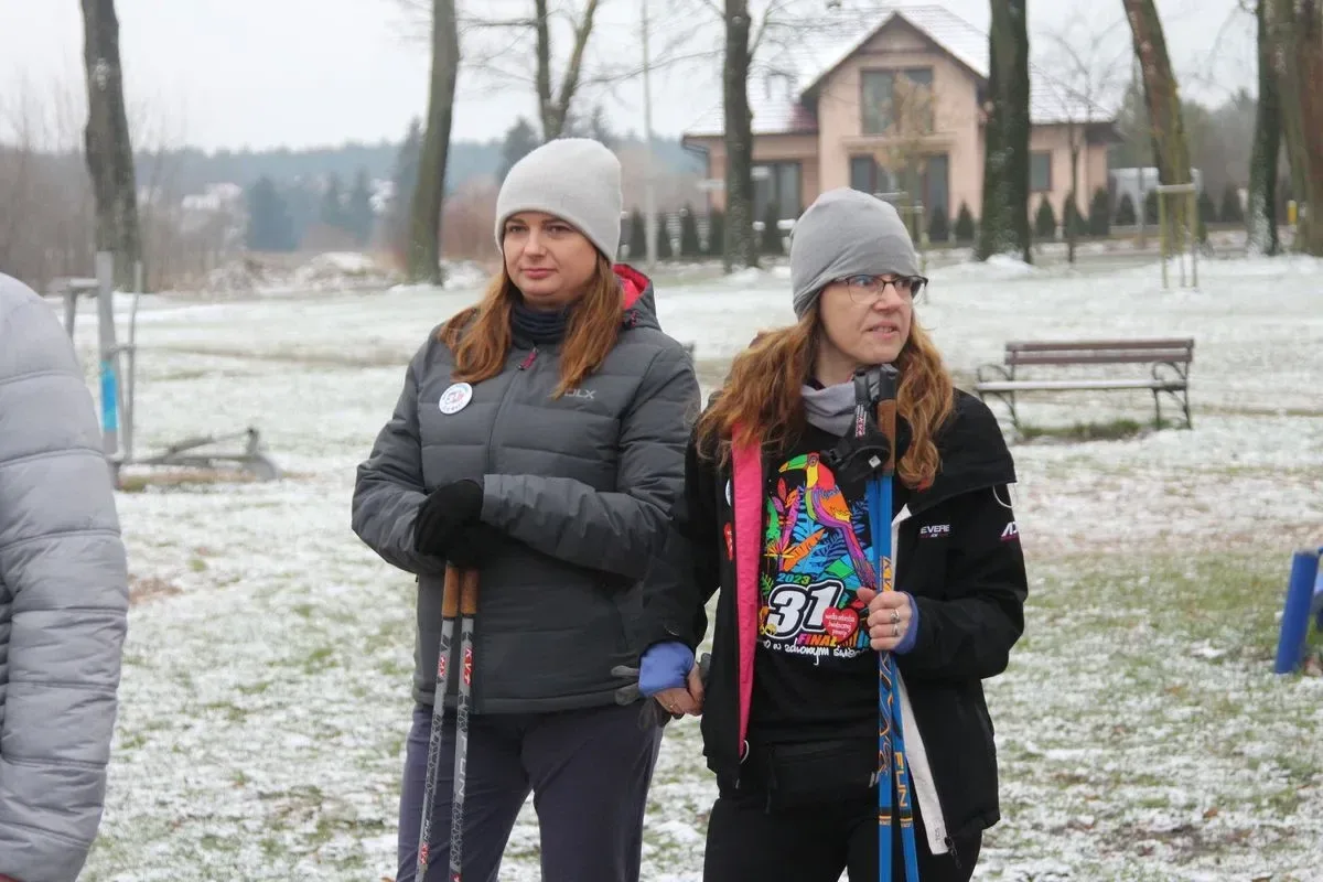 Finał WOŚP na sportowo! Ostrów Biega i Morstrowiaki przyłączyły się do pomocy aktywnie (zdjęcia)