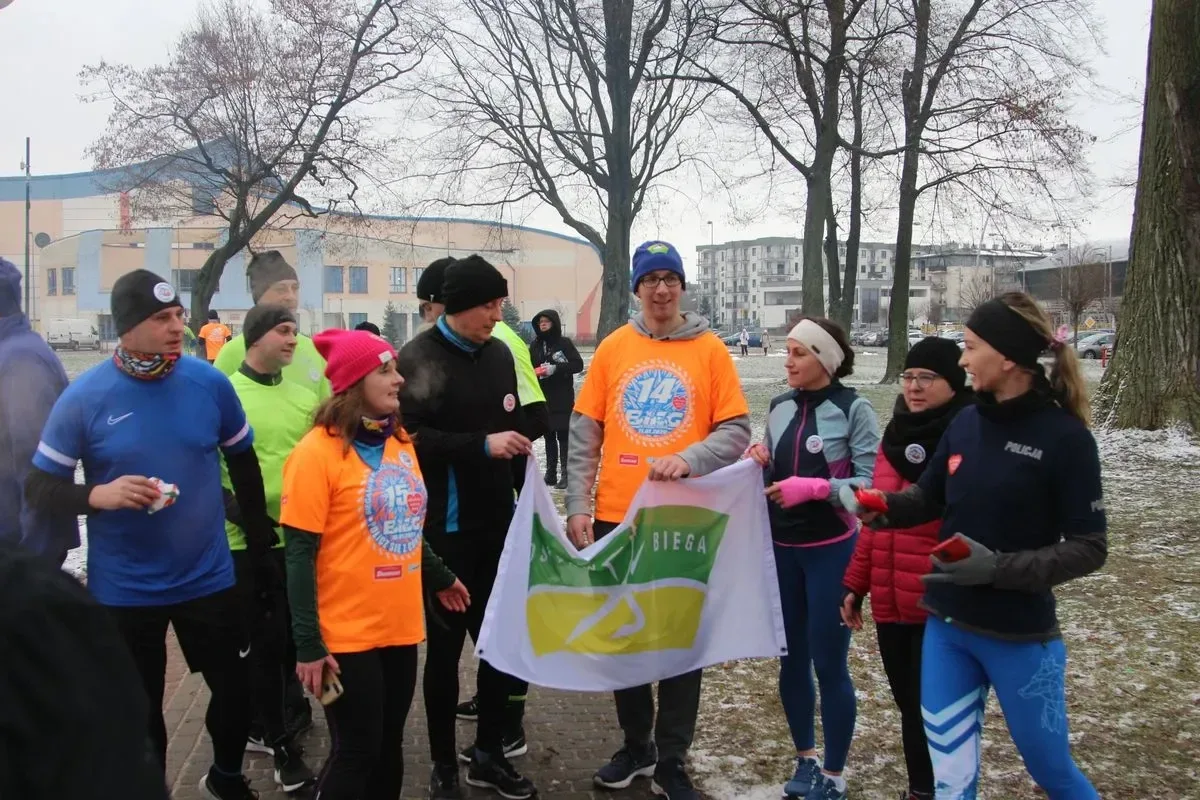 Finał WOŚP na sportowo! Ostrów Biega i Morstrowiaki przyłączyły się do pomocy aktywnie (zdjęcia)