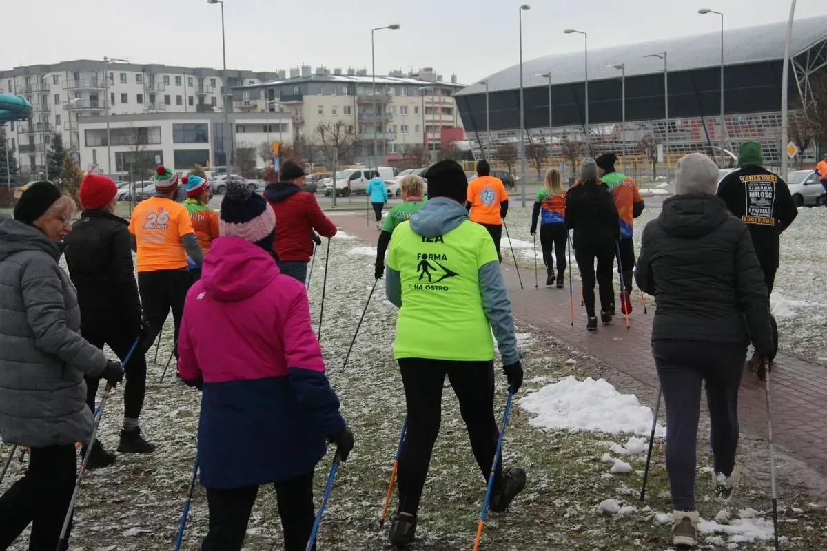 Finał WOŚP na sportowo! Ostrów Biega i Morstrowiaki przyłączyły się do pomocy aktywnie (zdjęcia)