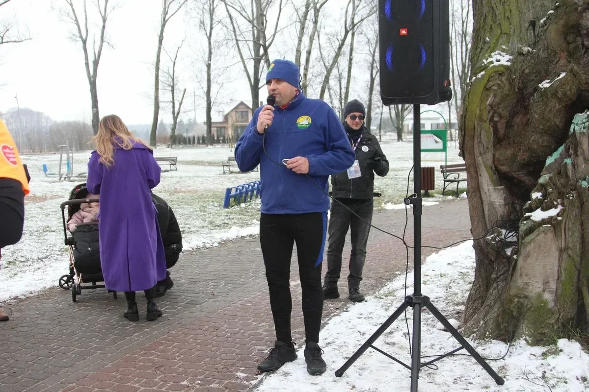 Finał WOŚP na sportowo! Ostrów Biega i Morstrowiaki przyłączyły się do pomocy aktywnie (zdjęcia)