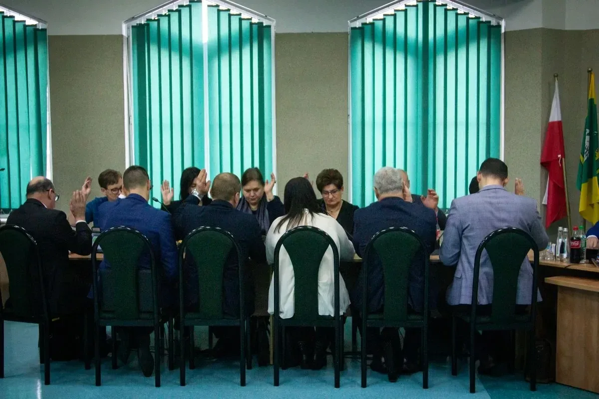 Radni jednogłośnie uchwalili budżet gminy Ostrów Mazowiecka na 2023 rok! (zdjęcia)