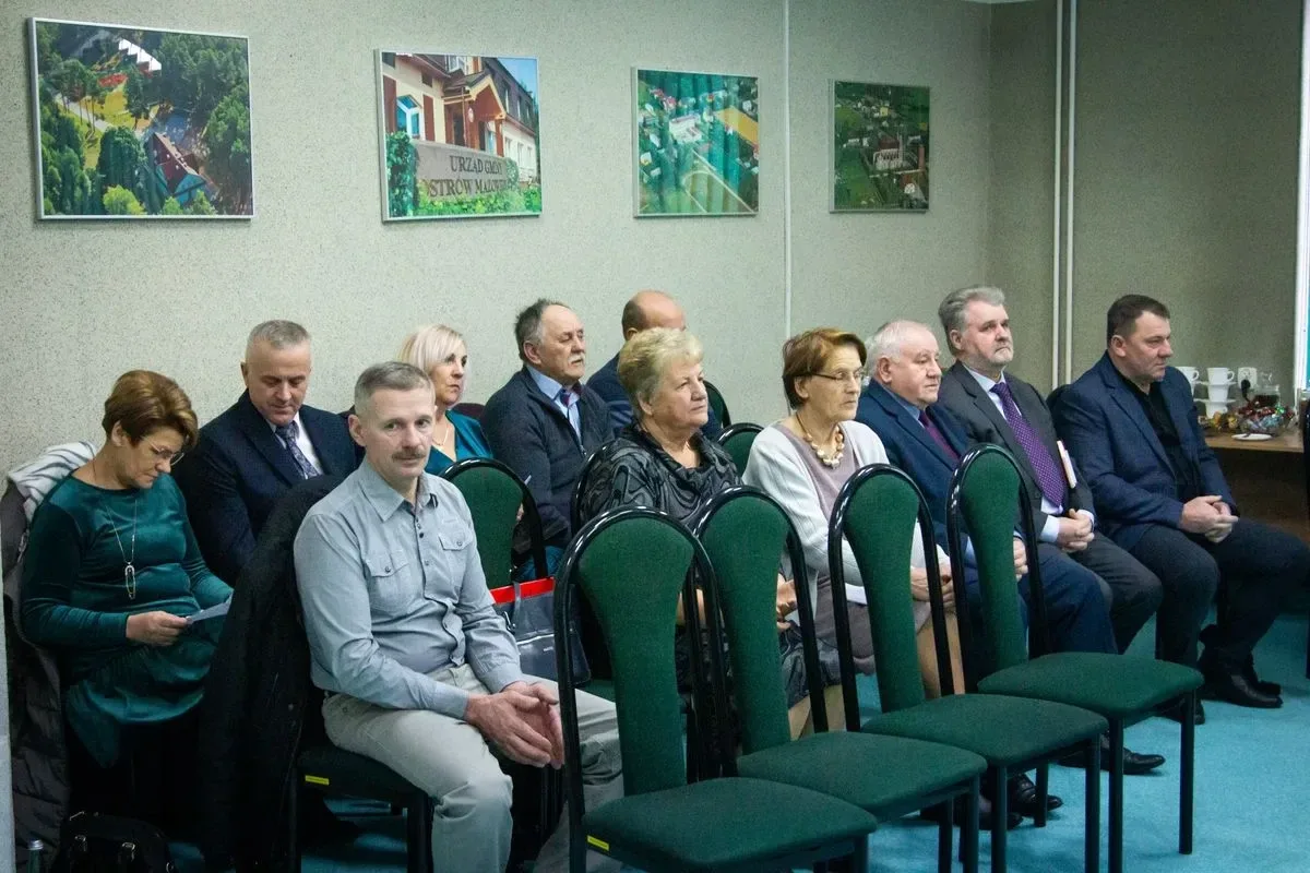 Radni jednogłośnie uchwalili budżet gminy Ostrów Mazowiecka na 2023 rok! (zdjęcia)