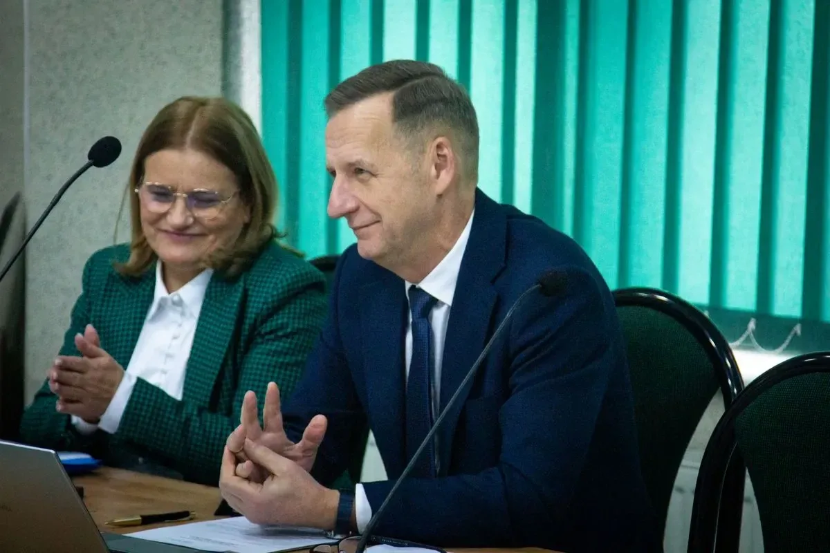 Radni jednogłośnie uchwalili budżet gminy Ostrów Mazowiecka na 2023 rok! (zdjęcia)