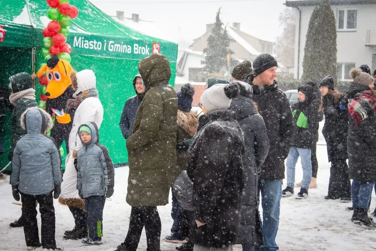 Święty Mikołaj odwiedził mieszkańców Broku! (zdjęcia, wideo)