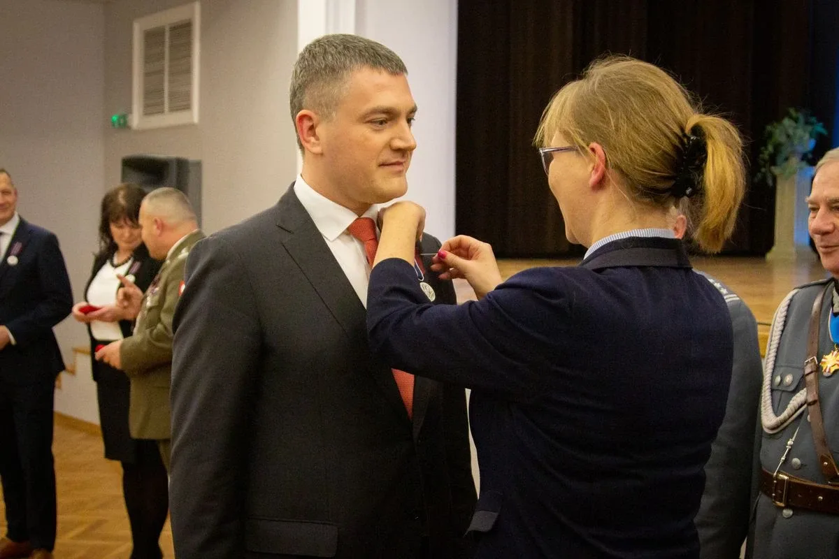Obchody Dnia Podchorążego i 155. rocznica urodzin marszałka Józefa Piłsudskiego w Komorowie (zdjęcia)