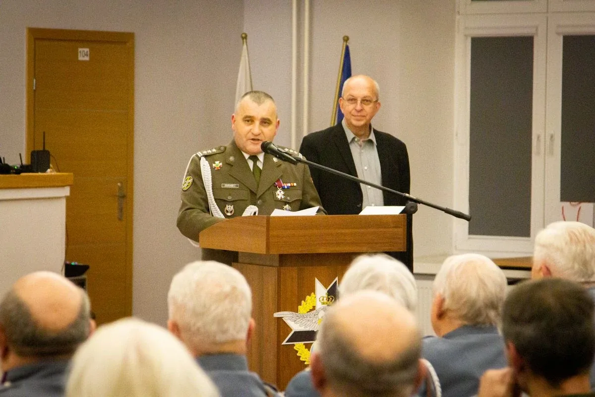 Obchody Dnia Podchorążego i 155. rocznica urodzin marszałka Józefa Piłsudskiego w Komorowie (zdjęcia)