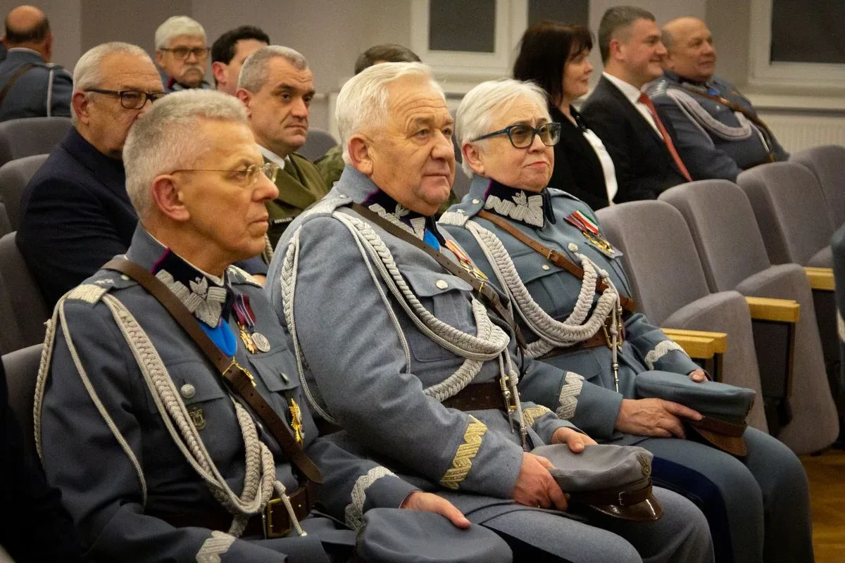 Obchody Dnia Podchorążego i 155. rocznica urodzin marszałka Józefa Piłsudskiego w Komorowie (zdjęcia)