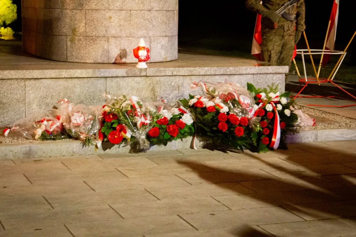 Obchody Dnia Podchorążego i 155. rocznica urodzin marszałka Józefa Piłsudskiego w Komorowie (zdjęcia)