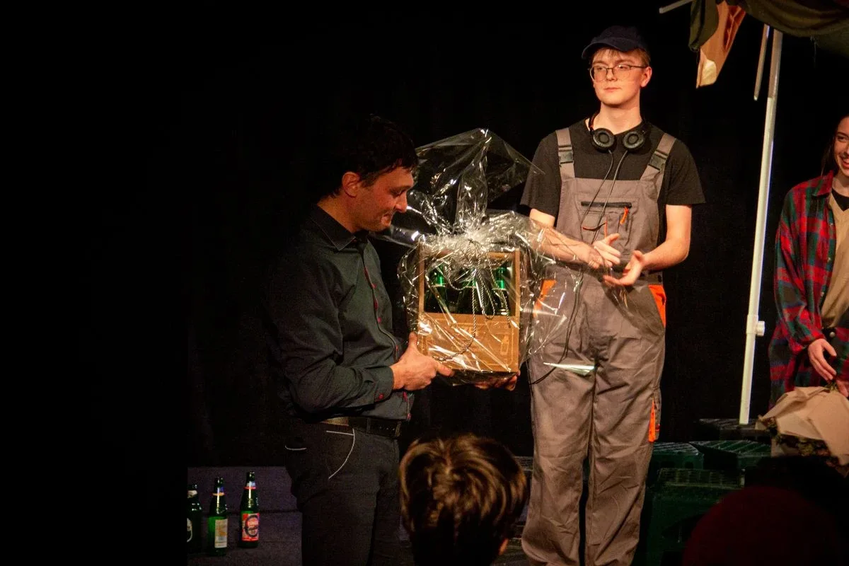 Uroczyste odsłonięcie rzeźby w Teatrze Scena Kotłownia! (zdjęcia)