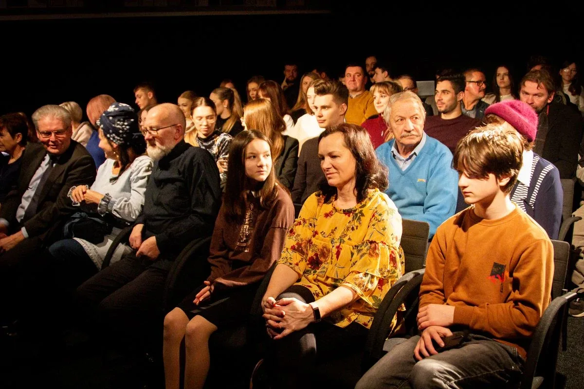 Uroczyste odsłonięcie rzeźby w Teatrze Scena Kotłownia! (zdjęcia)
