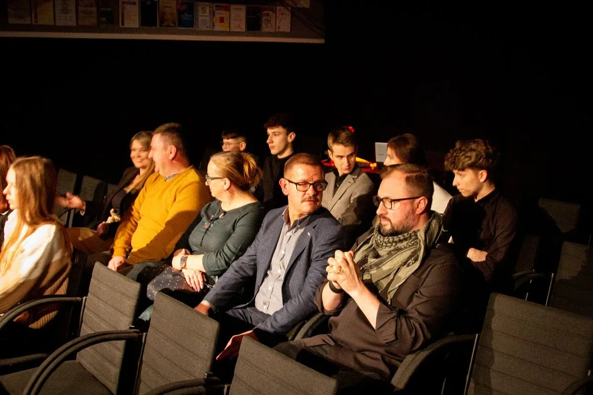 Uroczyste odsłonięcie rzeźby w Teatrze Scena Kotłownia! (zdjęcia)