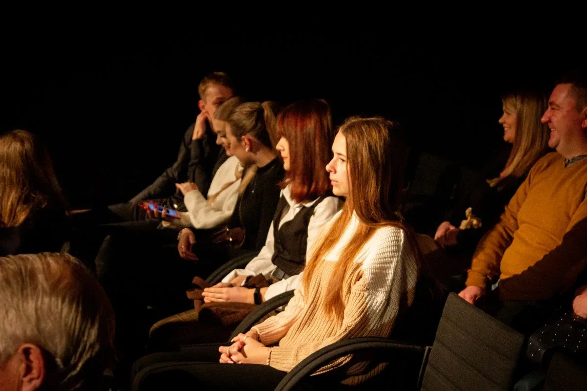 Uroczyste odsłonięcie rzeźby w Teatrze Scena Kotłownia! (zdjęcia)