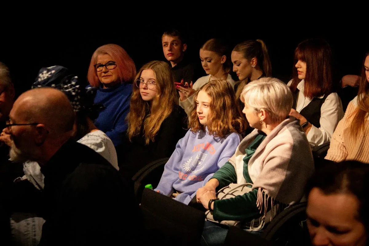 Uroczyste odsłonięcie rzeźby w Teatrze Scena Kotłownia! (zdjęcia)