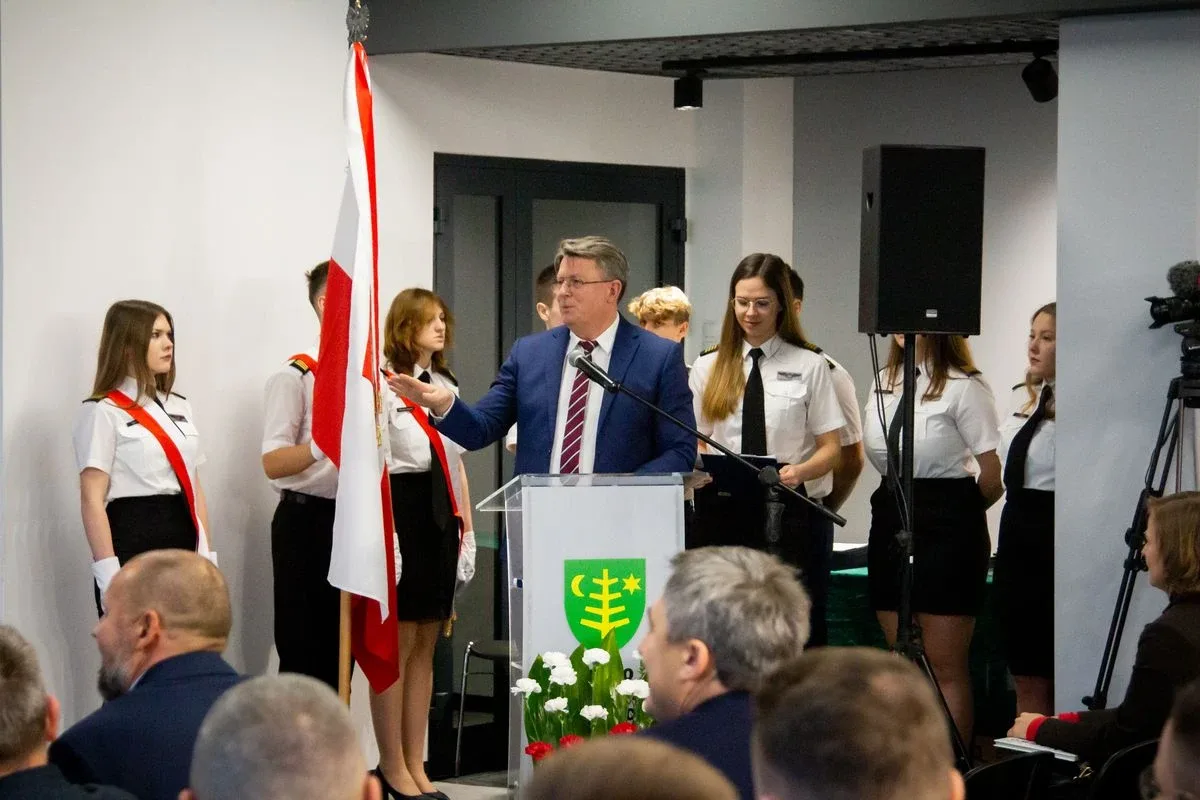 Pierwszoklasiści z CSL Technikum Lotniczego w Nagoszewie złożyli ślubowanie! (zdjęcia)