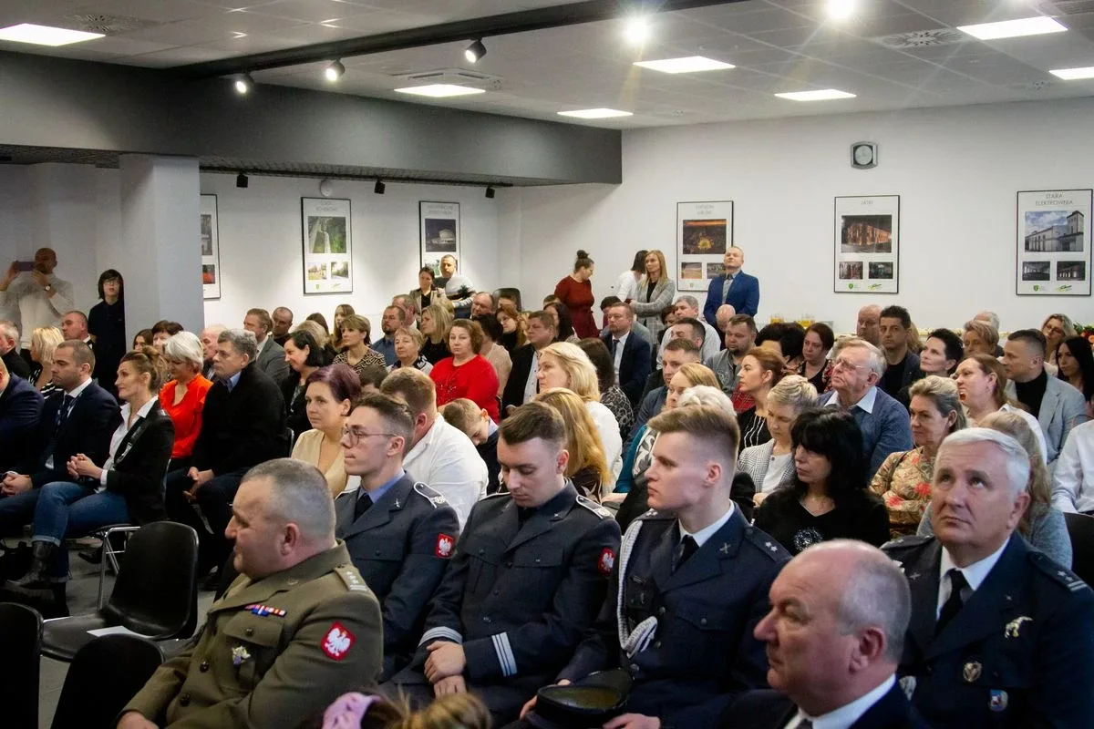 Pierwszoklasiści z CSL Technikum Lotniczego w Nagoszewie złożyli ślubowanie! (zdjęcia)