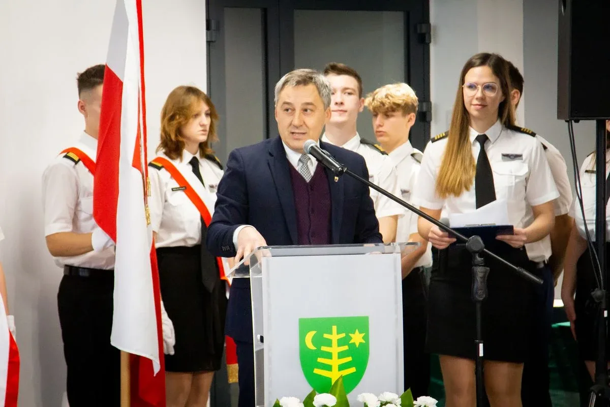 Pierwszoklasiści z CSL Technikum Lotniczego w Nagoszewie złożyli ślubowanie! (zdjęcia)