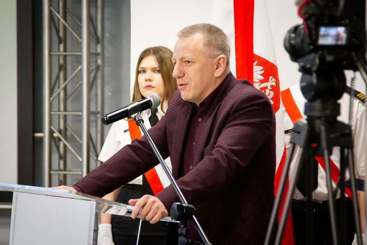 Pierwszoklasiści z CSL Technikum Lotniczego w Nagoszewie złożyli ślubowanie! (zdjęcia)