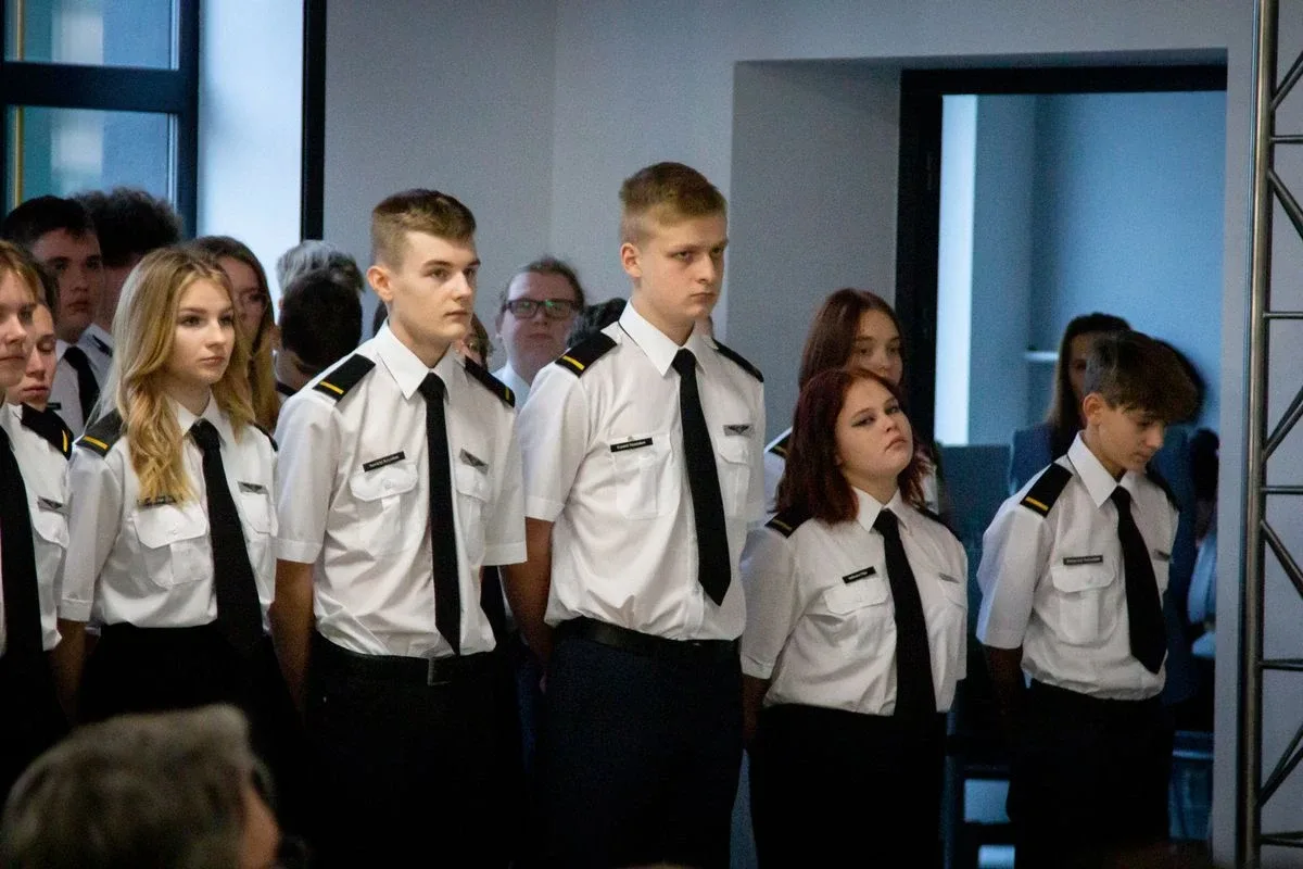 Pierwszoklasiści z CSL Technikum Lotniczego w Nagoszewie złożyli ślubowanie! (zdjęcia)