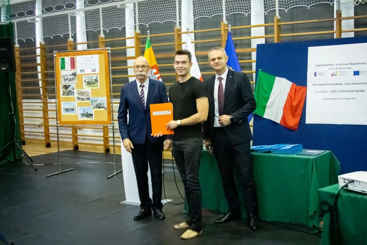 Konferencja podsumowująca projekt "Dziś zagraniczna praktyka - jutro własna firma" (zdjęcia)